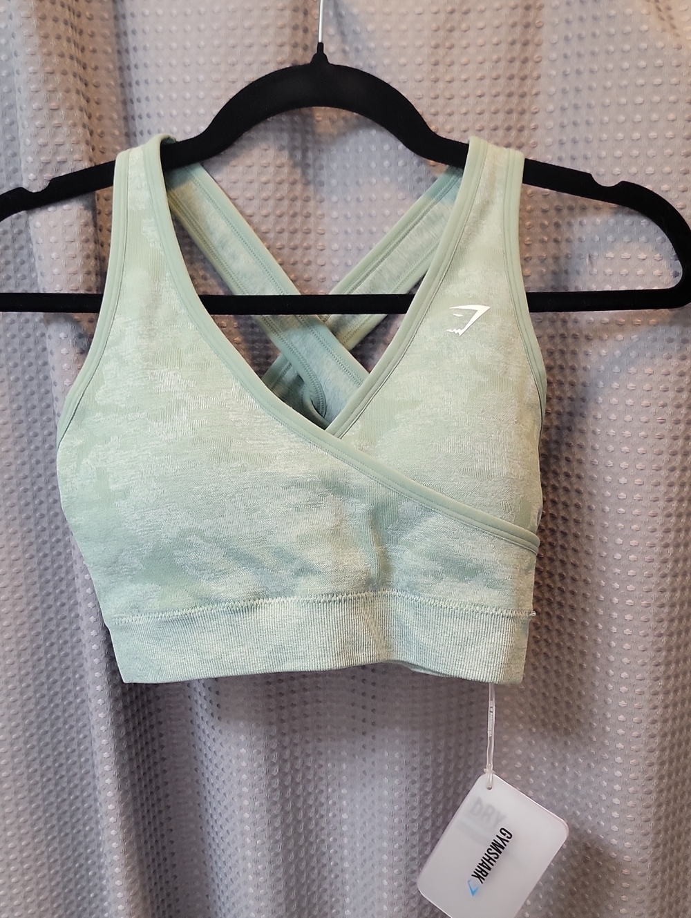 NWT Gymshark Camo Seamless Sports Bra in Sage Green Size M